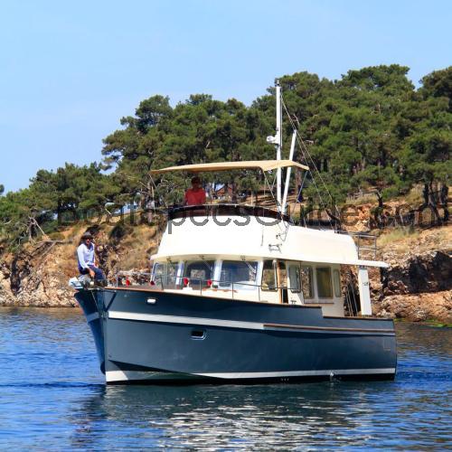Rhea Marine 36 fiche technique et avis
